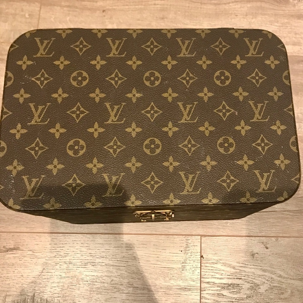 Louis Vuitton Vintage Train/Cosmetic Case/Luggage - Picture 9 of 11